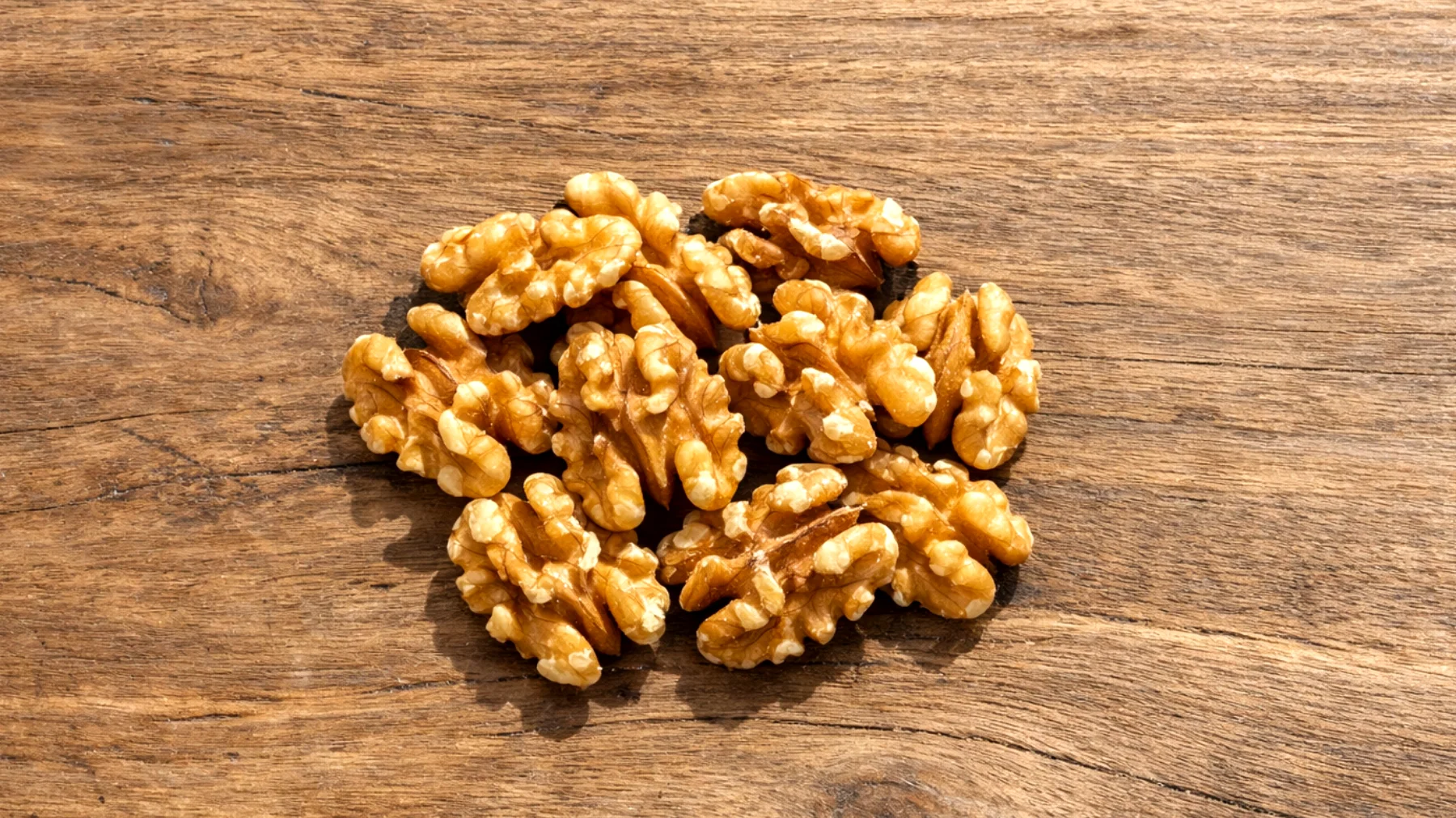 Dlaczego orzechy włoskie są zdrowe: właściwości odżywcze, korzyści dla organizmu i dlaczego warto włączyć je do codziennej diety"